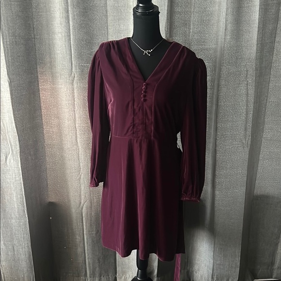 UNTUCKit Elegant Purple Long Sleeve Dress - Picture 1 of 5